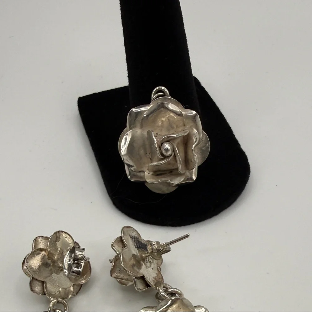 VTG Mexican Sterling Silver Rose Dangling Earrings and Pendant. - Picture 3 of 14